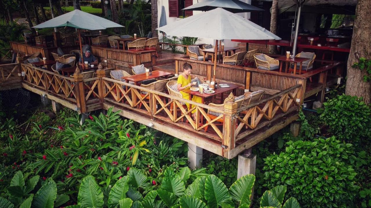 Mekong Riverview Hotel Luang Prabang Exterior photo